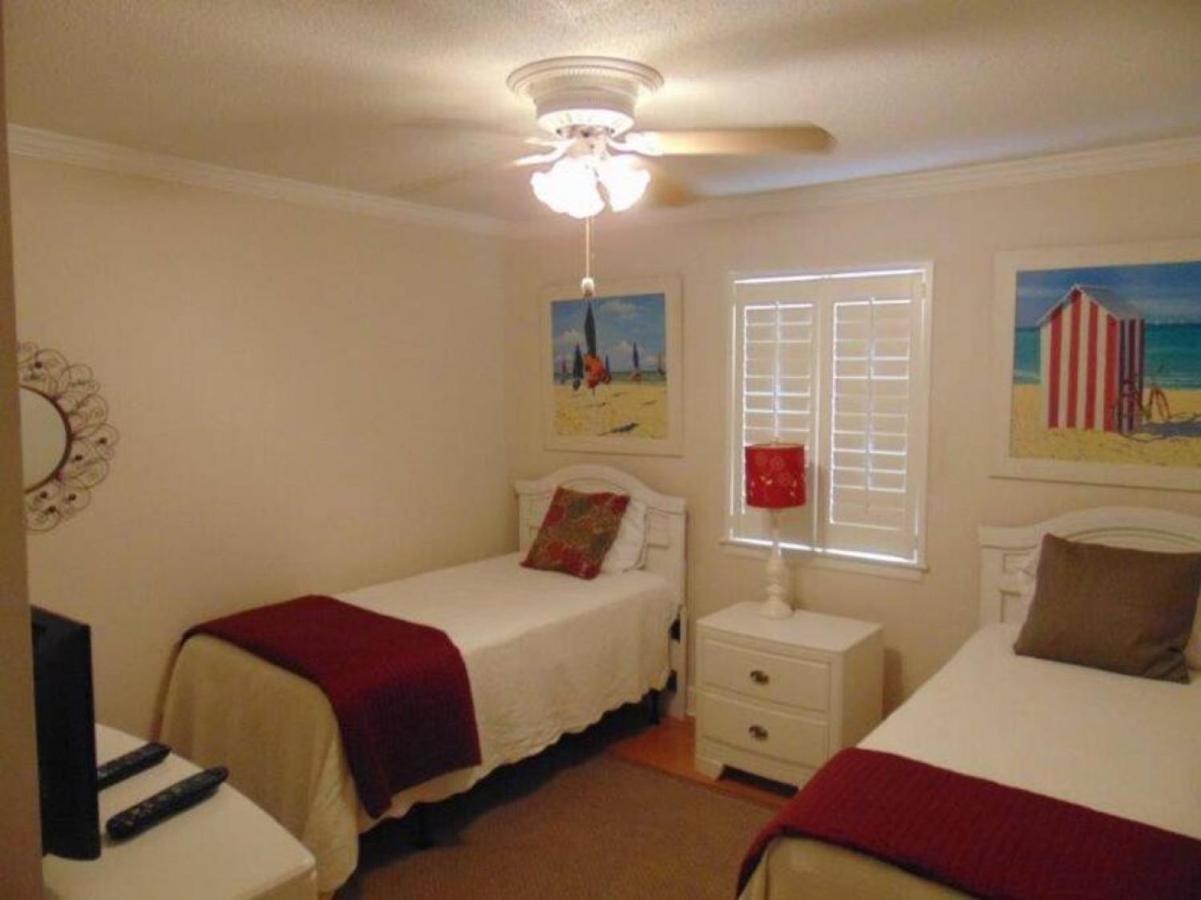 W2 Ocean Walk Resort Upstairs 2 Bed King And Two Twins Next To Back Pool St. Simons Island Екстер'єр фото
