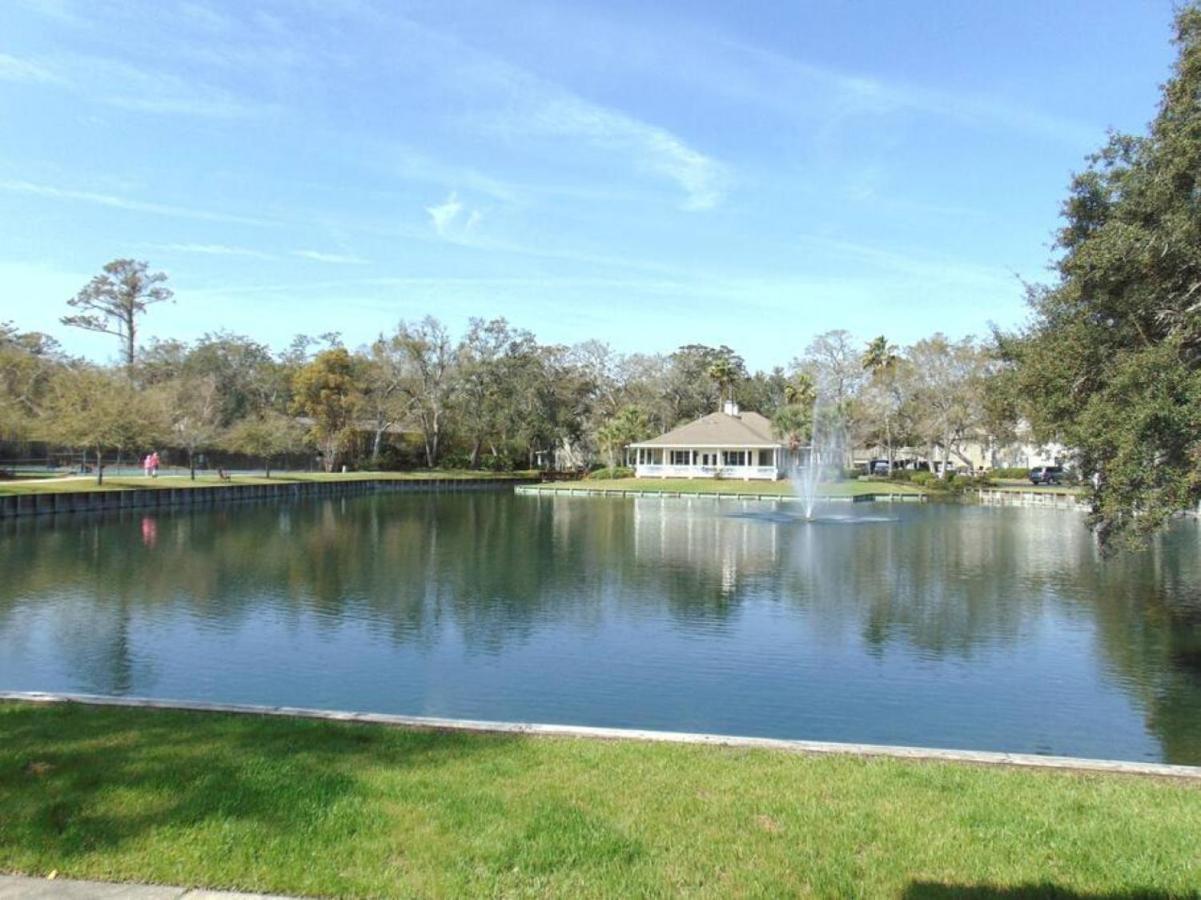 W2 Ocean Walk Resort Upstairs 2 Bed King And Two Twins Next To Back Pool St. Simons Island Екстер'єр фото