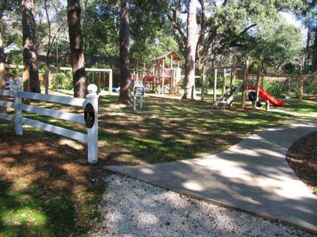 W2 Ocean Walk Resort Upstairs 2 Bed King And Two Twins Next To Back Pool St. Simons Island Екстер'єр фото