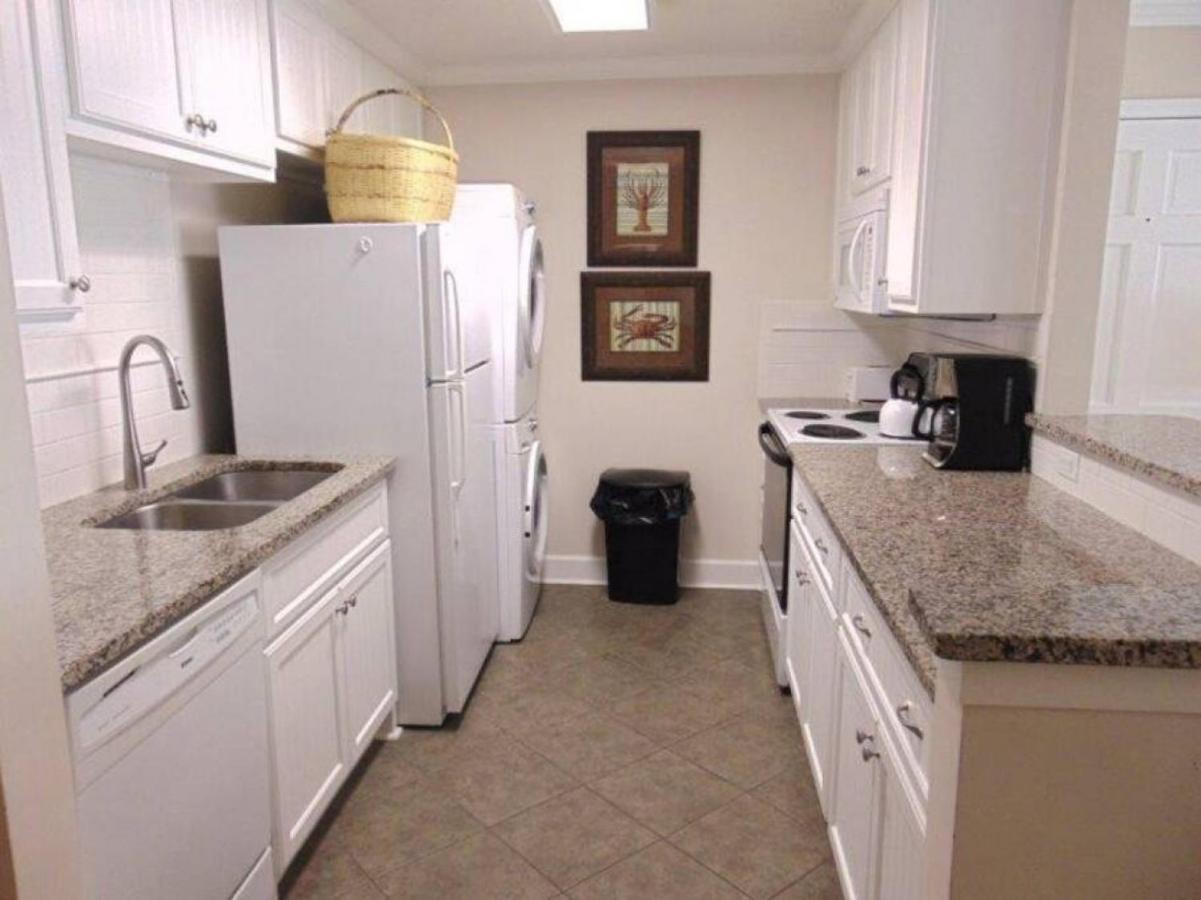 W2 Ocean Walk Resort Upstairs 2 Bed King And Two Twins Next To Back Pool St. Simons Island Екстер'єр фото